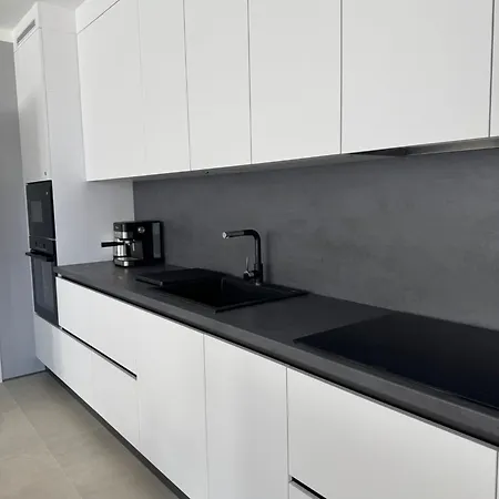 Apartment Victoria Kraymorie